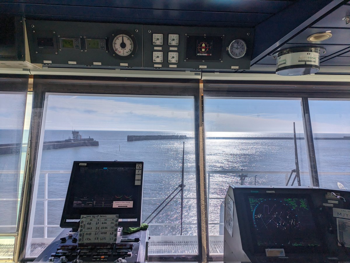 MikeTappTweets's tweet photo. It was great to visit DFDS today with @ukshipping and @shippingTBH.

It's great to see sea farers at DFDS treated with the respect they deserve. 

There are challenges that need addressing, with the new border system of great concern, and electric supplies for #netzero ports. https://t.co/FEeSW72Jwk