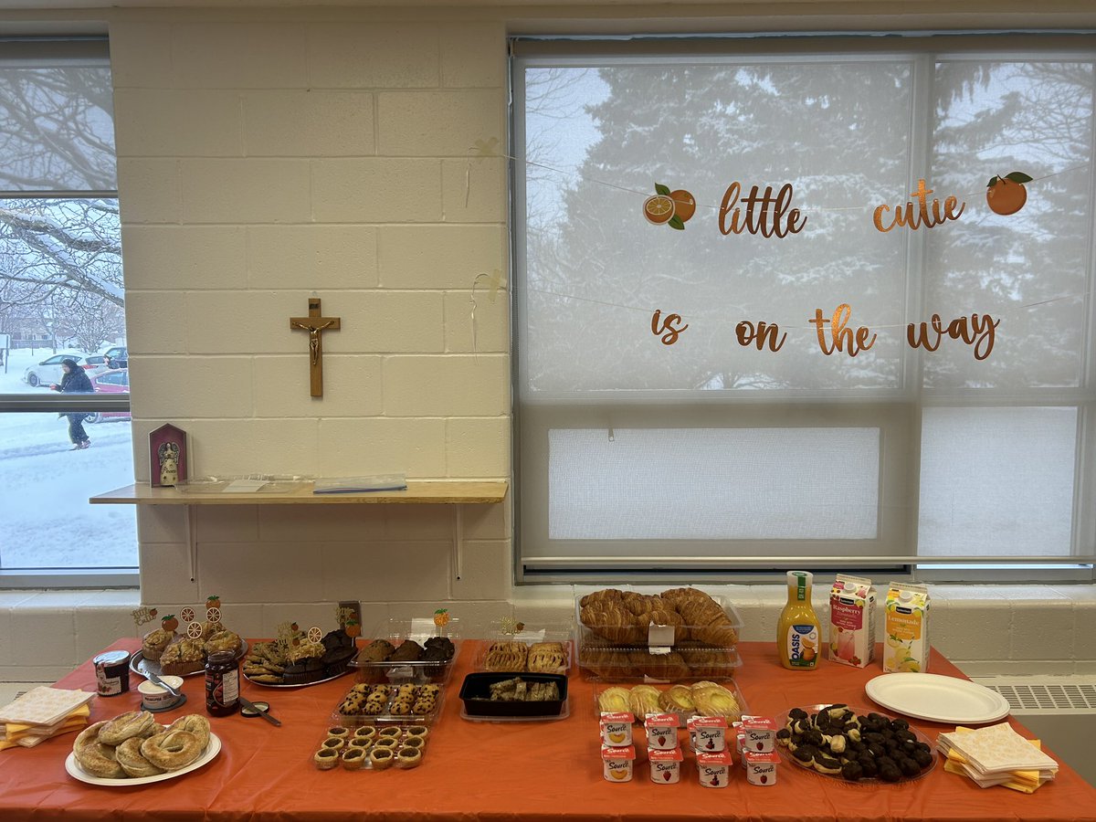 Only the best at STM ❤️ Baby Fournier #3 and I were spoiled this morning! Thank you all to the amazing staff at <a href="/ThomasMoreOCSB/">St. Thomas More School</a> for the baby sprinkle! 🩷💙
