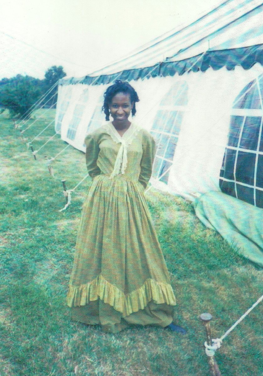 S. Renee Smith tweet media