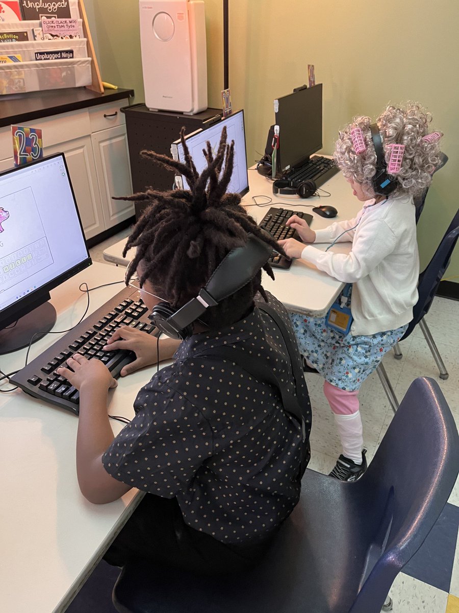 Jenn Johnson tweet media