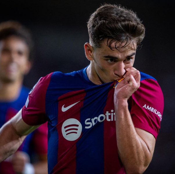 Konrad__FCB's tweet photo. Gavi sur les rumeurs l'amenant au PSG :

« Ils peuvent m'acheter sur FIFA » https://t.co/2CF6HJ1Vho