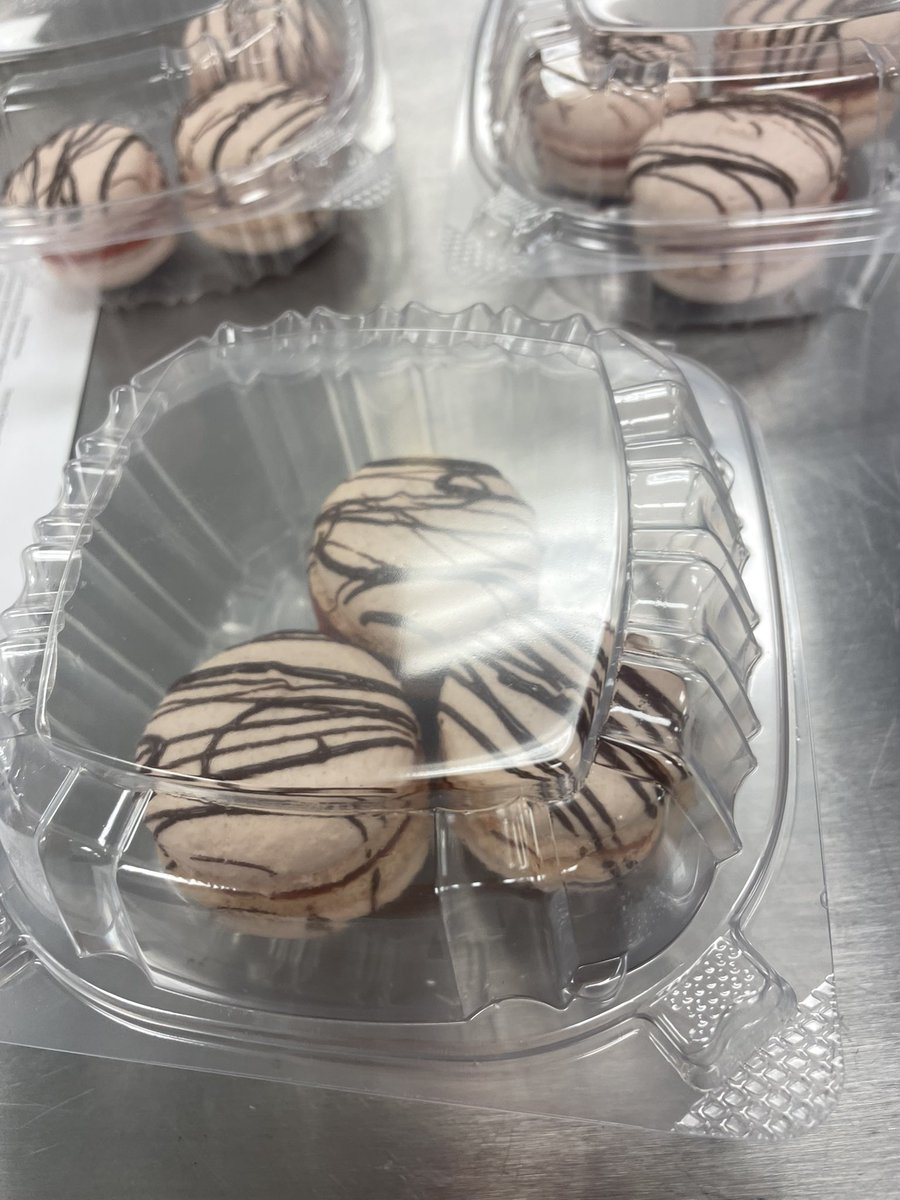 libertyfcclawsd's tweet image. Culinary III students prepared delicious Valentine treats this week! They always accept challenges! #prostartproud #lhsculinary #wsdleads