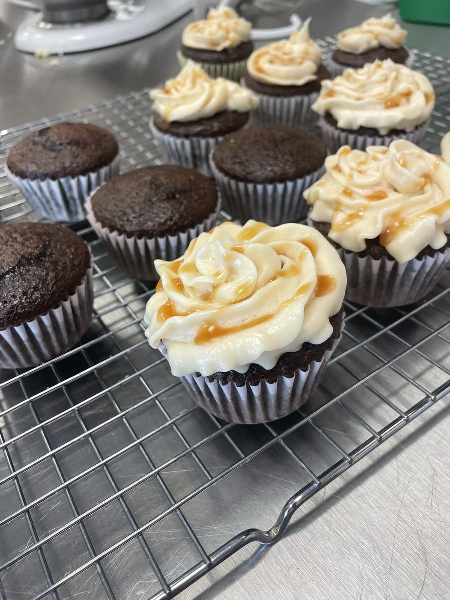 libertyfcclawsd's tweet image. Culinary III students prepared delicious Valentine treats this week! They always accept challenges! #prostartproud #lhsculinary #wsdleads