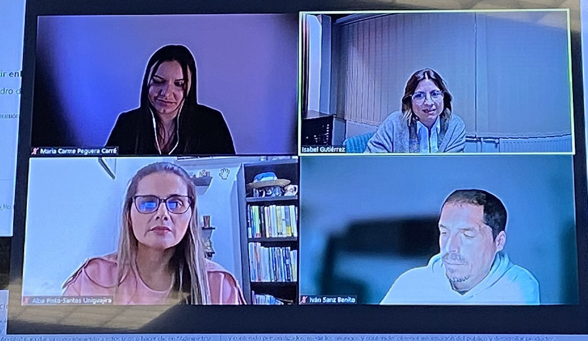 Paz Prendes (@pazprendes) on Twitter photo Mesa redonda final del @SiiTE2024 para poder conocer de primera mano la visión de nuestros investigadores en formación. Gracias al #giteUMU por el esfuerzo de organización en nuestro 10° cumpleaños Mesa redonda final del @SiiTE2024 para poder conocer de primera mano la visión de nuestros investigadores en formación. Gracias al #giteUMU por el esfuerzo de organización en nuestro 10° cumpleaños