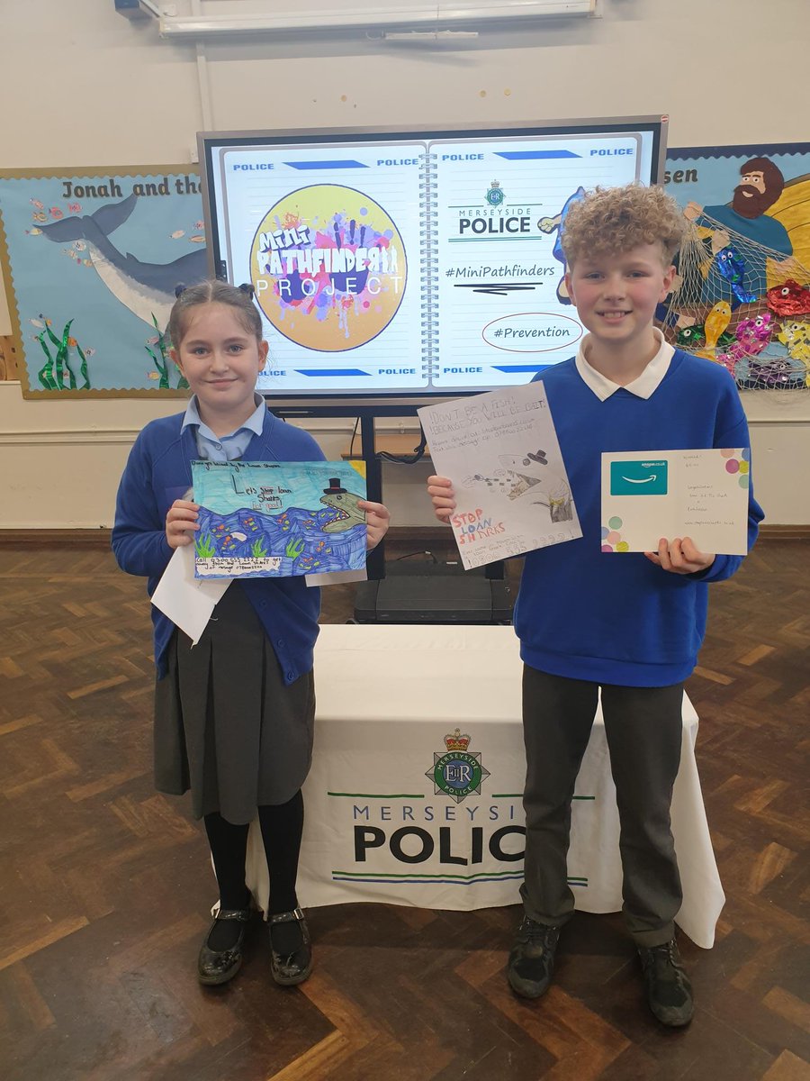 MerPolWirral's tweet photo. Last day of #MiniPathfinders Project at Our Lady & St Edwards primary school
Each pupil was awarded with a certificate.
2 pupils won the award for most enthusiastic.
Prizes were also awarded to the winner & runner up of the loan competition.
#Prevention https://t.co/ZctmzThcjr