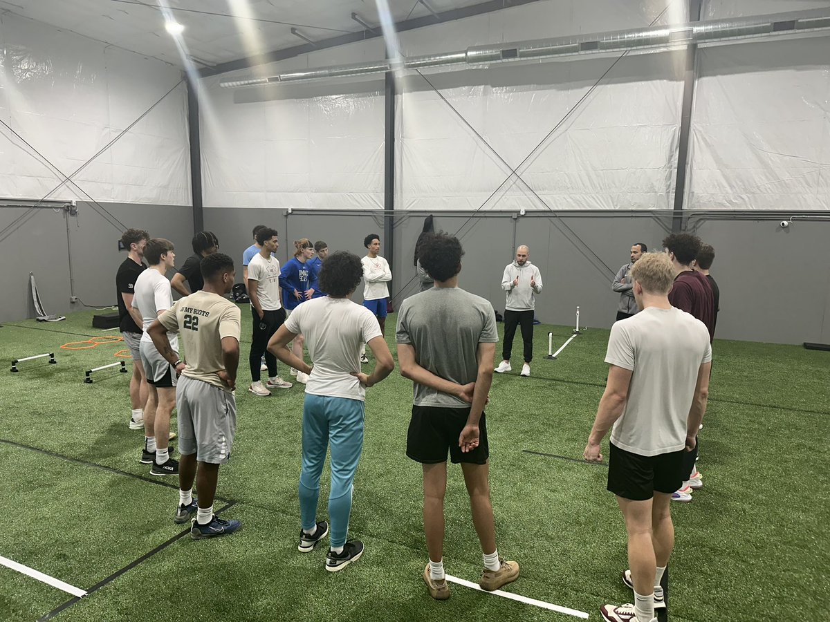 ScoreOvertime's tweet photo. Why Verti-Go here in Ames? @TonyDouglas is a key mastermind behind this athletic movement company. 

His vision has impacted thousands of athletes, &amp; our Ames location loves his influence. Come try us out if you have not yet! 

Let's GO Further, Together!

https://t.co/aQ639KOwOG https://t.co/nqUZNvPcft