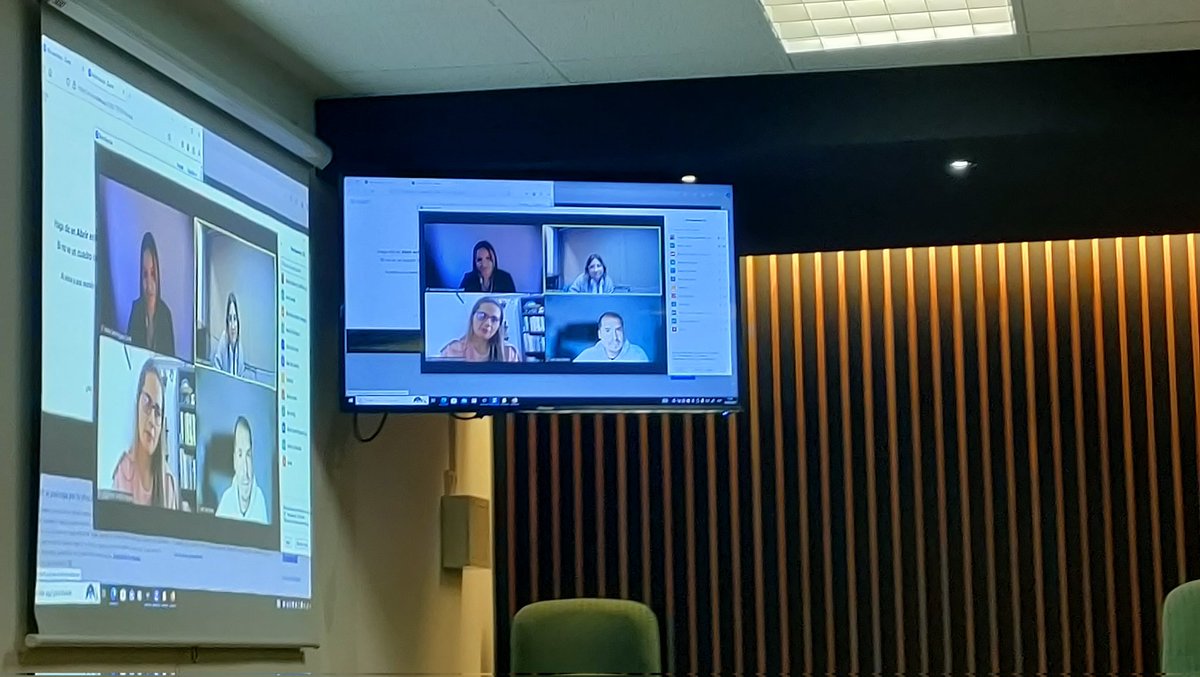 SiiTE (@_siite_) on Twitter photo Mesa redonda final con investigadores que cuentan de primera mano el proceso de realizar una tesis doctoral.
#SiiTE2024 Mesa redonda final con investigadores que cuentan de primera mano el proceso de realizar una tesis doctoral.
#SiiTE2024