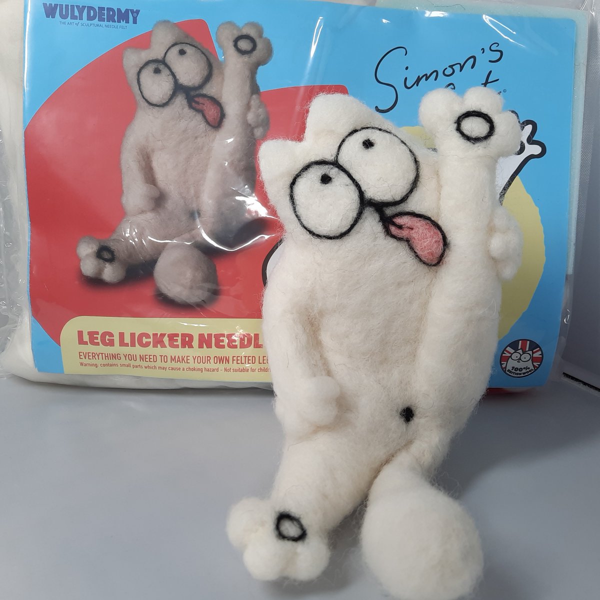 SimonsCat's tweet photo. Felt Kits 🧶 Offer! Get the 5 Simon's Cat Felt Kits for £100 + Free shipping: https://t.co/YJk28TqfzS https://t.co/cxru7LYS70