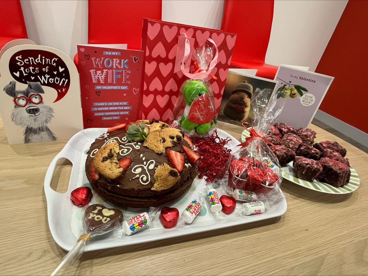 peninsula_ni's tweet photo. Celebrating Valentine's Day and Random Acts of Kindness Day this week.🙌

They shared appreciation and recognition and enjoyed some ✨tasty✨ snacks, how did you celebrate this week? 
https://t.co/gh8hSxFAe4
#Valentines #appreciation #Employeerecongition https://t.co/6JQLe4xZVo