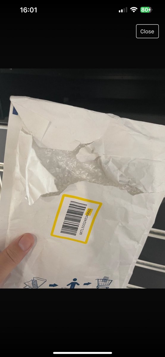 DavidPrior79's tweet photo. @depth71 @InPostUK Their couriers are thieves too https://t.co/r8k3pPd07N