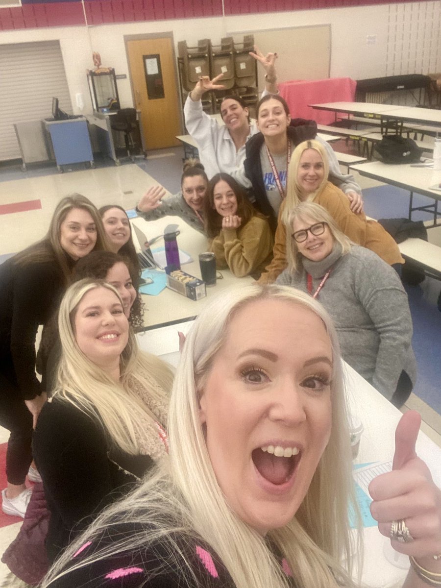 Loved the presentation by <a href="/MrsSpinasClass/">Carly Spina</a> for middle school core teachers and district 64 ML teachers! Soooo great! 🤩<a href="/D64News/">D64 Park Ridge-Niles</a>