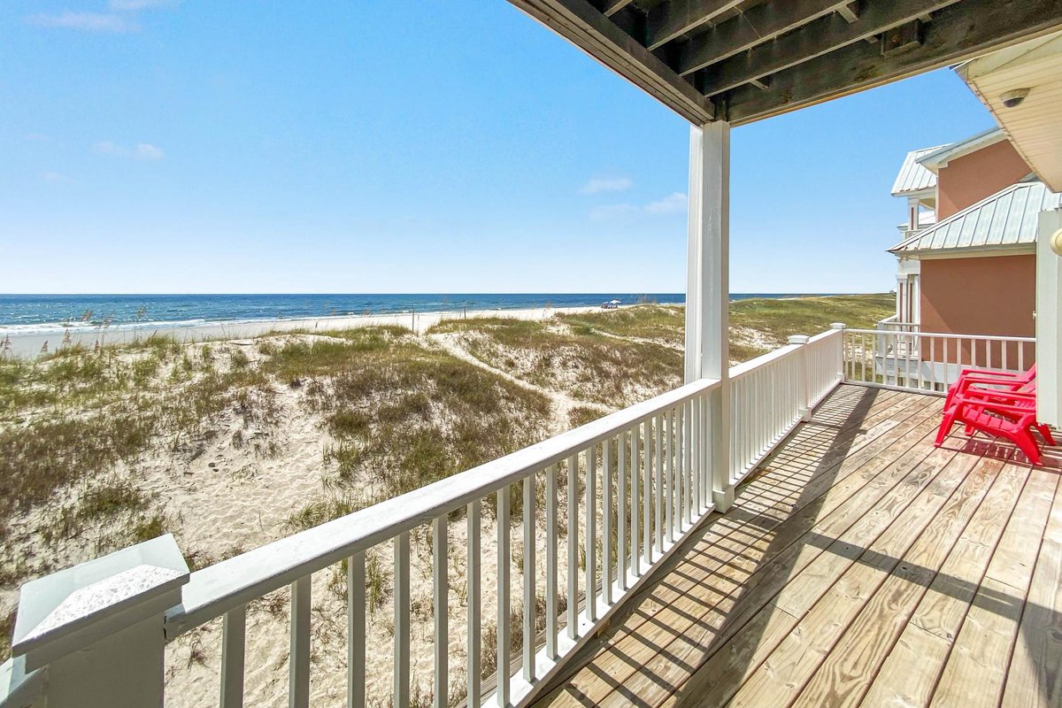 BeachballProps's tweet photo. Shoreline views at Shoreline Breeze! Spring Break is calling! 

https://t.co/NoVWba7G3F
.
.
.
 #luxuryvacationrentals #beachballer #vacation #comehaveaball #staywithus #AlabamaBeaches #vacations #AlabamaGulfCoast #familyvacation #gulfshoresalabama #vacationrentalexperts https://t.co/230abeU5Uw