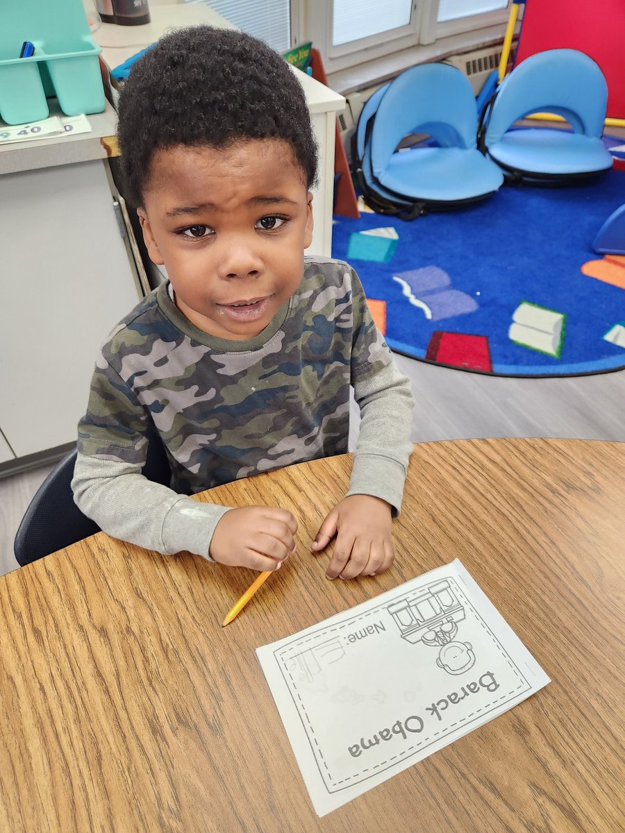 BrookeCandra's tweet photo. Learning about Barack Obama for President's Day and Black History Month! #BeEvergreen https://t.co/JnjT8Tz6tj