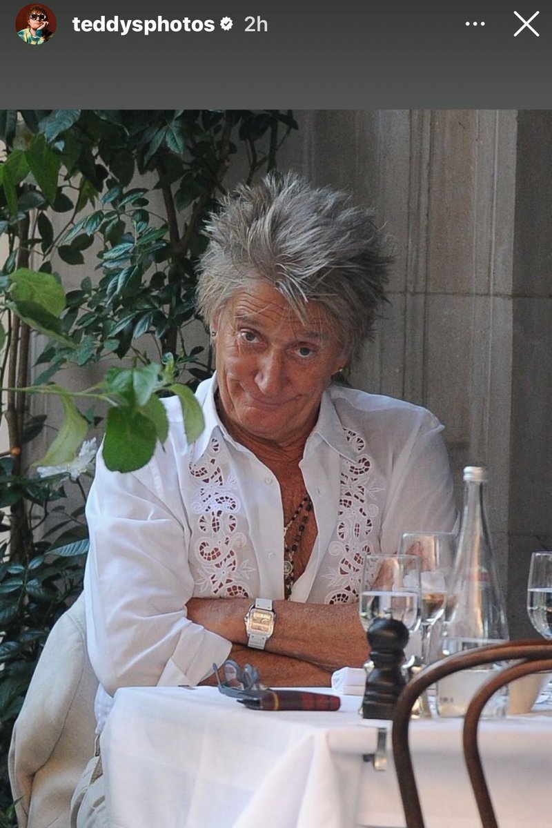 JoanLinSheerio's tweet image. Finally saw this in Ed’s story. Bahahahaha.
It’s so petty.There’s no contest between them.Ed is miles ahead. #EdSheeran’s music will stand d test of time &amp;amp;live forever:
Perfect
🏰OnTheHill
ThinkingOutLoud
Photograph
TenerifeSea
Afterglow
A Team
YNMIDNY
I See🔥
BadHabits
…
😂🤣😂