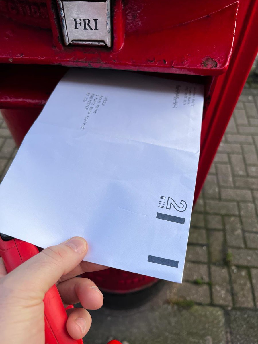 Here we go again, consultative ballot papers arrived today and posted back straight away by most members. Why do we the lowest paid have to fight for everything, the absolute basics such as pay parity? Shameful. #OCSDispute #UNISON @TUCNorthWest @unisontheunion