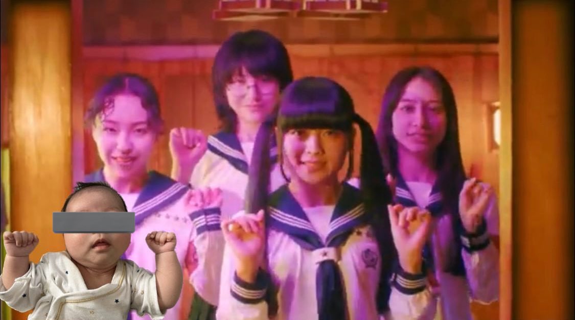 dddddoraemoon's tweet photo. 2.3ヶ月くらいまでの泣くか寝てるかしかない期間って結構マジで辛くて、何もできないしどこにも行けないから何かしらの娯楽を作り出さないと病んでしまうと思ってストーリーにこんな画像ばかりあげていたのが出てきた https://t.co/pnXvYtbMyg