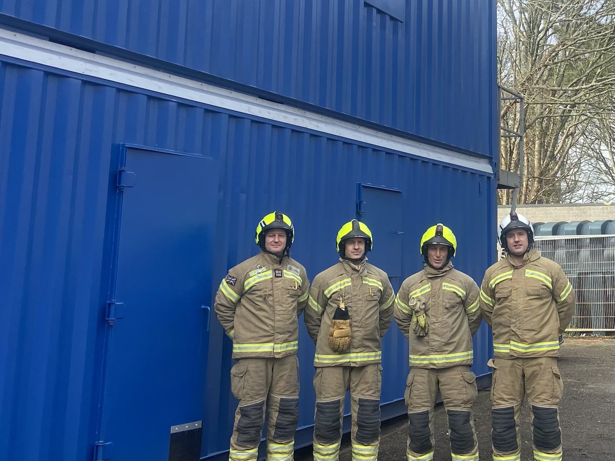 Today Green Watch Penzance got the keys to their new BA training facility. This new unit will continue to allow all crews within West Cornwall and @IOS_FireRescue to maintain skills around Breathing Apparatus and Working at Height. @CornwallCFO @CornwallFRS @StIvesCFRS @PZCouncil