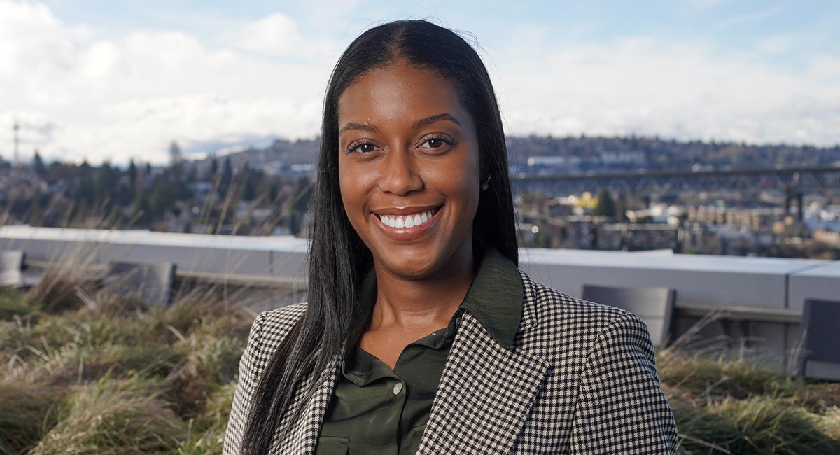 NWCOHS's tweet photo. Former @NWCOHS Occupational Health Services Research trainee and current @hspop_uw PhD student, Shanise Owens, shares her public health research journey and experience championing health equity on the @uwsph blog. Check it out! 

https://t.co/NIL30UwSwx https://t.co/7A9F5MRN5b