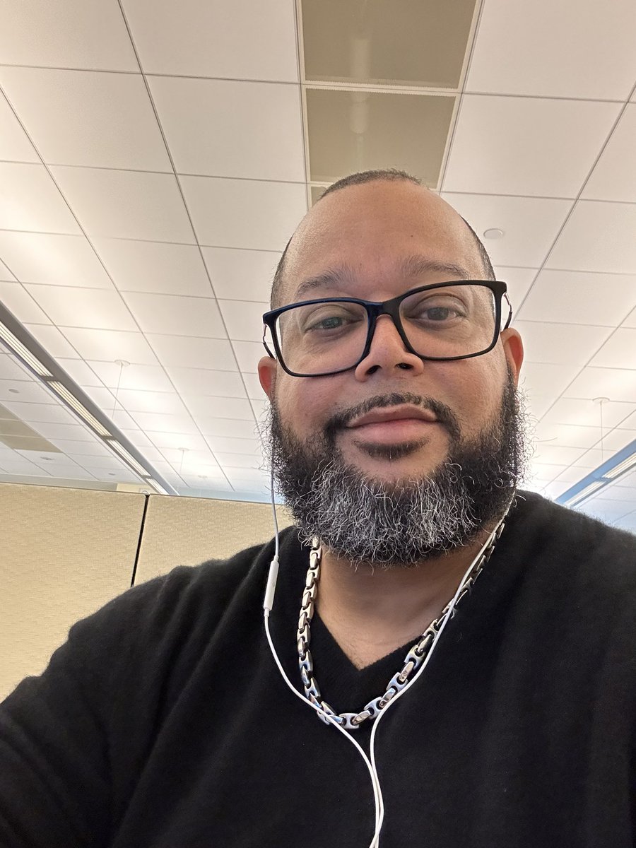 RodgrickAustin's tweet image. Got to love the flow on Friday’s. Getting work done so I can relax this weekend.