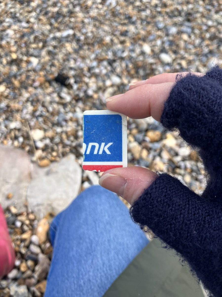 MrsBelMay's tweet photo. @LegoLostAtSea Can anyone identify the corner of this bank card? Found on the Sussex Coast. https://t.co/FGI9R8Gwqa