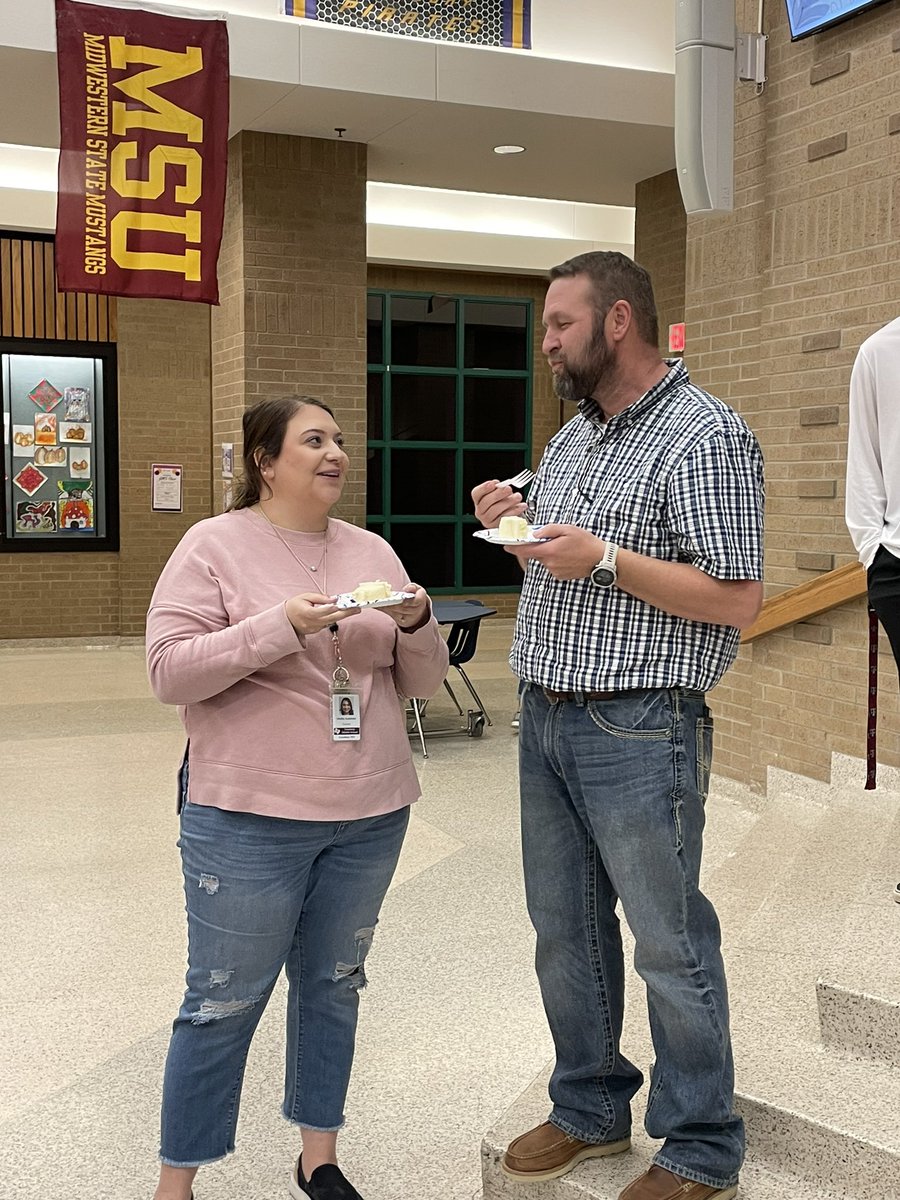 Paula Adams tweet media