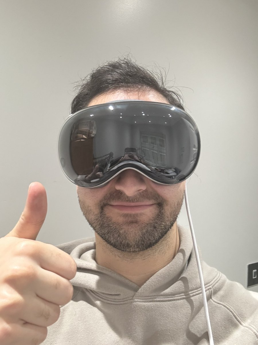 Jon tweet media