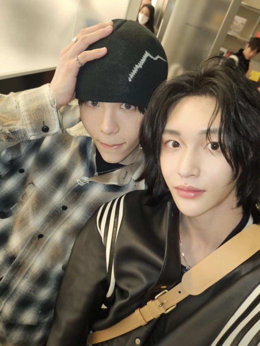 240217 shotaro’s weverse update 

#RIIZE #라이즈
#WONBIN #원빈