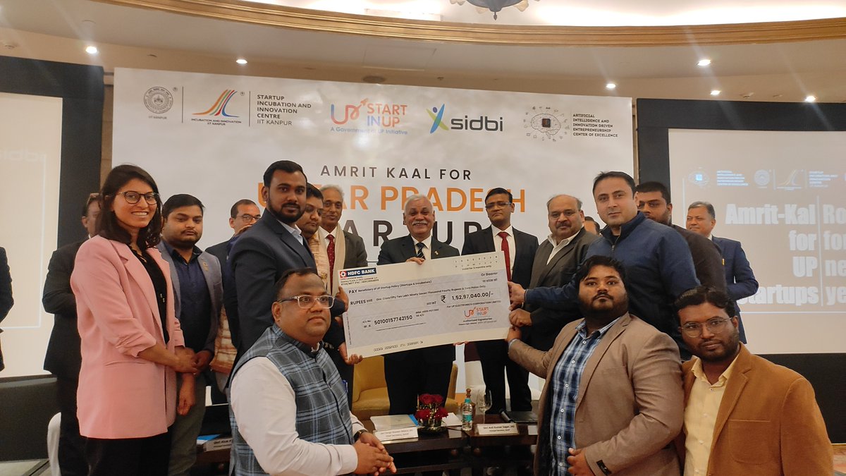 UPStartuppolicy's tweet photo. Hon'ble Chief Secretary graciously facilitated startups and incubators approved for incentives under the policy at the Investor Startup meet. Recognizing and encouraging innovation in the entrepreneurial landscape.
#InvestorMeet https://t.co/6dXqC3p83D