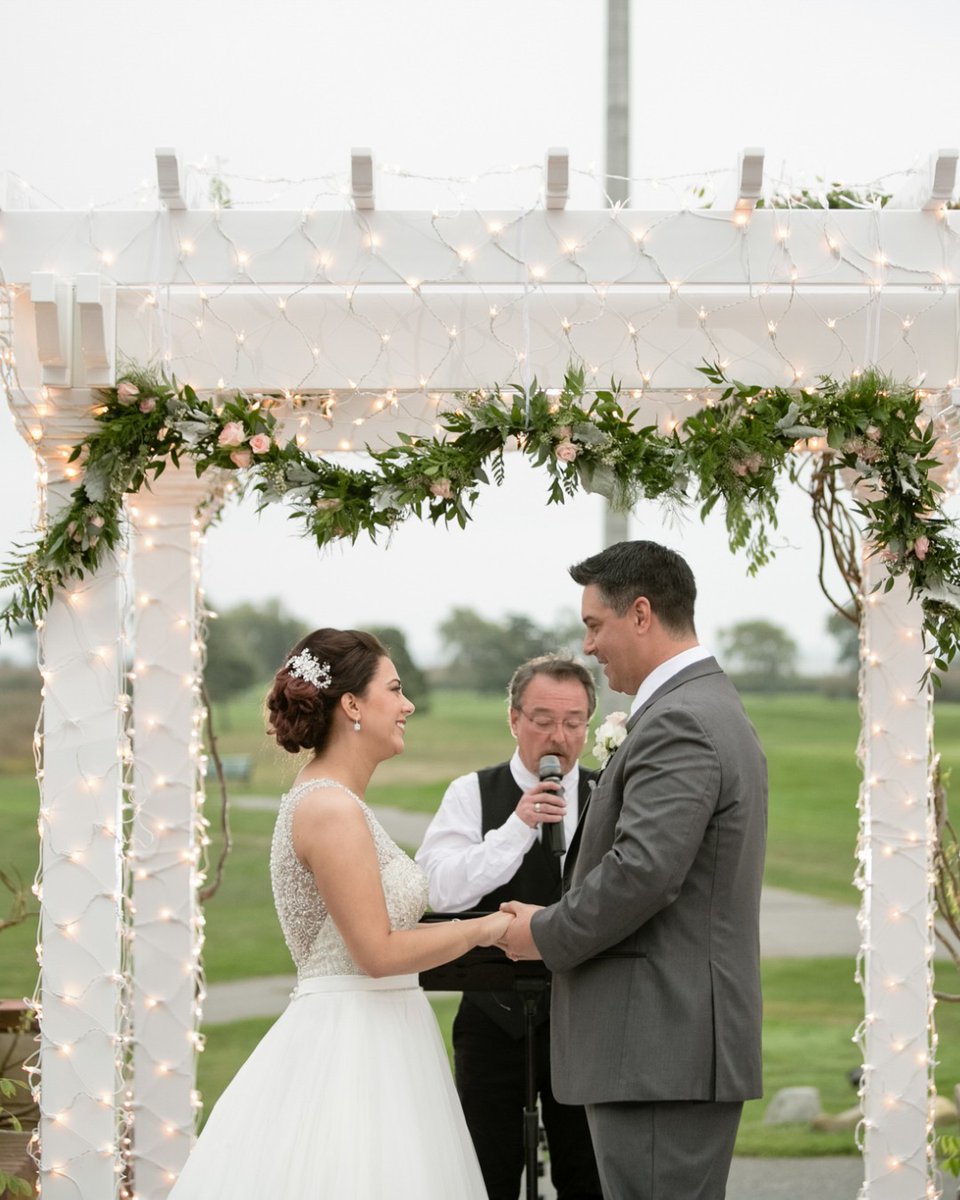 TimberPointCC's tweet image. To the beginning of a lifetime filled with love, laughter, and endless joy. 💖
-
#LessingsWeddings #TimberPoint @Lessingsweddings
📸 : @lotusweddingphotography