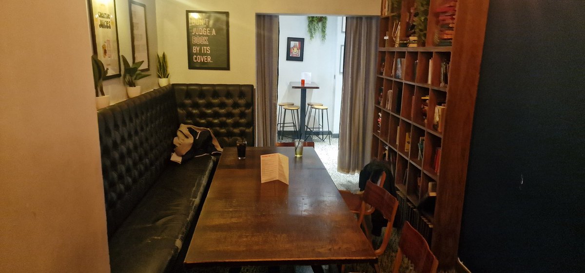 Budget meeting today at the #artsbar sorting out our shortfilm  called Uno #shortfilm #producers #actors #createyourownwork #workhardplayhard #create #creative #positivevibes #nevergiveup #keepingthedreamalive #graft #behindthescenes