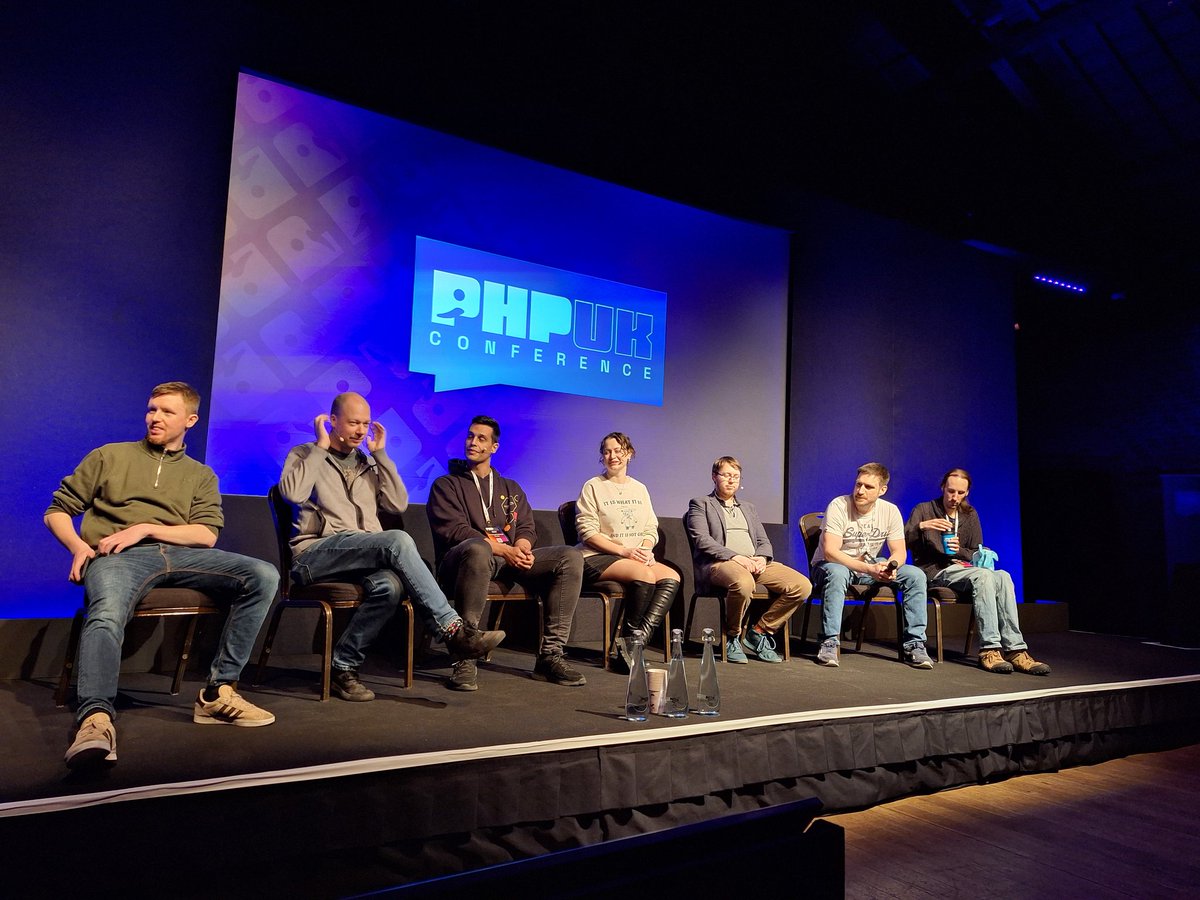 braddle's tweet image. Close panel #phpuk24