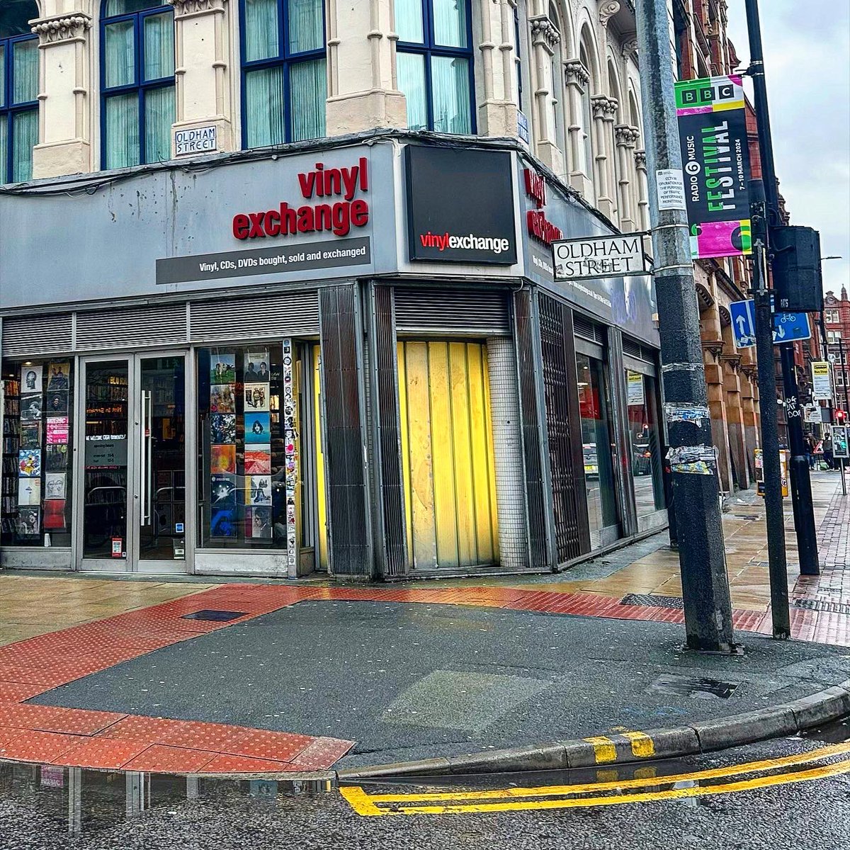 Piccadilly Records tweet media