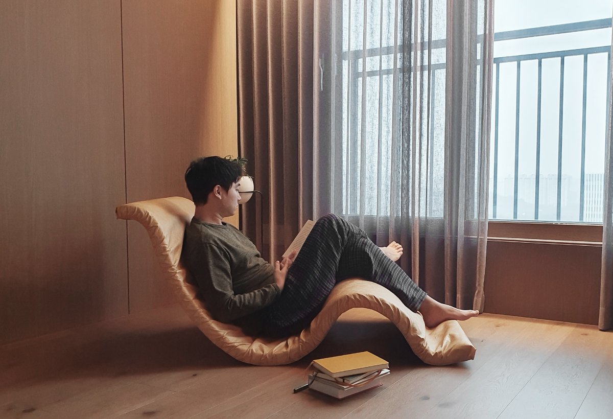 desallcom's tweet image. BEST OF DuPont™ #Tyvek® Design Award

The signature Tyvek texture combines with leather craft techniques in this Paper Chair by Korean designer Park Kyung Geun.

🏆 Visibility Award Honoree