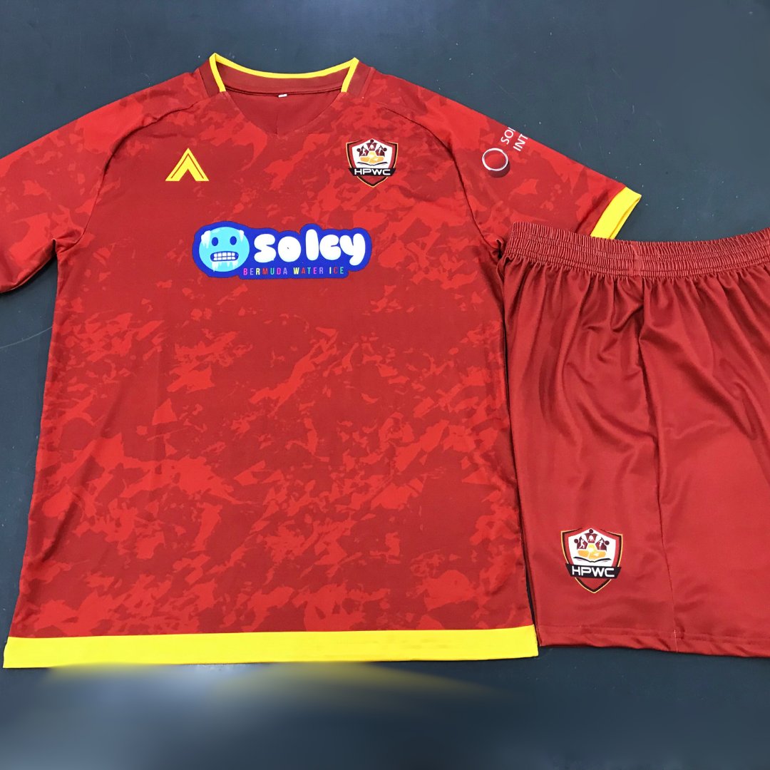 TriangleSports_'s tweet photo. @hamiltonpwc This weekend they will touch the pitch in style! 

🏠👕🩳 https://t.co/QlHT7r6xAS