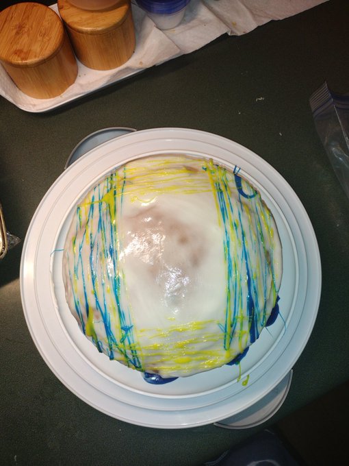 Been baking and gaming. https://t.co/Jj5DIzi1P8