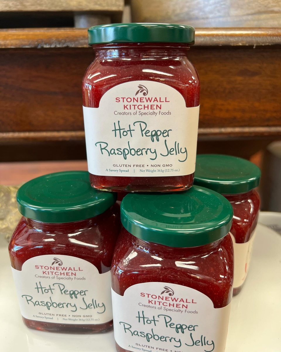 CliffpriceCo's tweet photo. Our friends at Terra Home in Alexandria, Louisiana have a fantastic selection of Stonewall Kitchen products on the shelves! Great for special occasions and everyday snacking, there's a lot to tempt the palate of everyone!

#ShopLocalShopSmall #StonewallKitchen #Wholesale https://t.co/DNqoAjaXAN