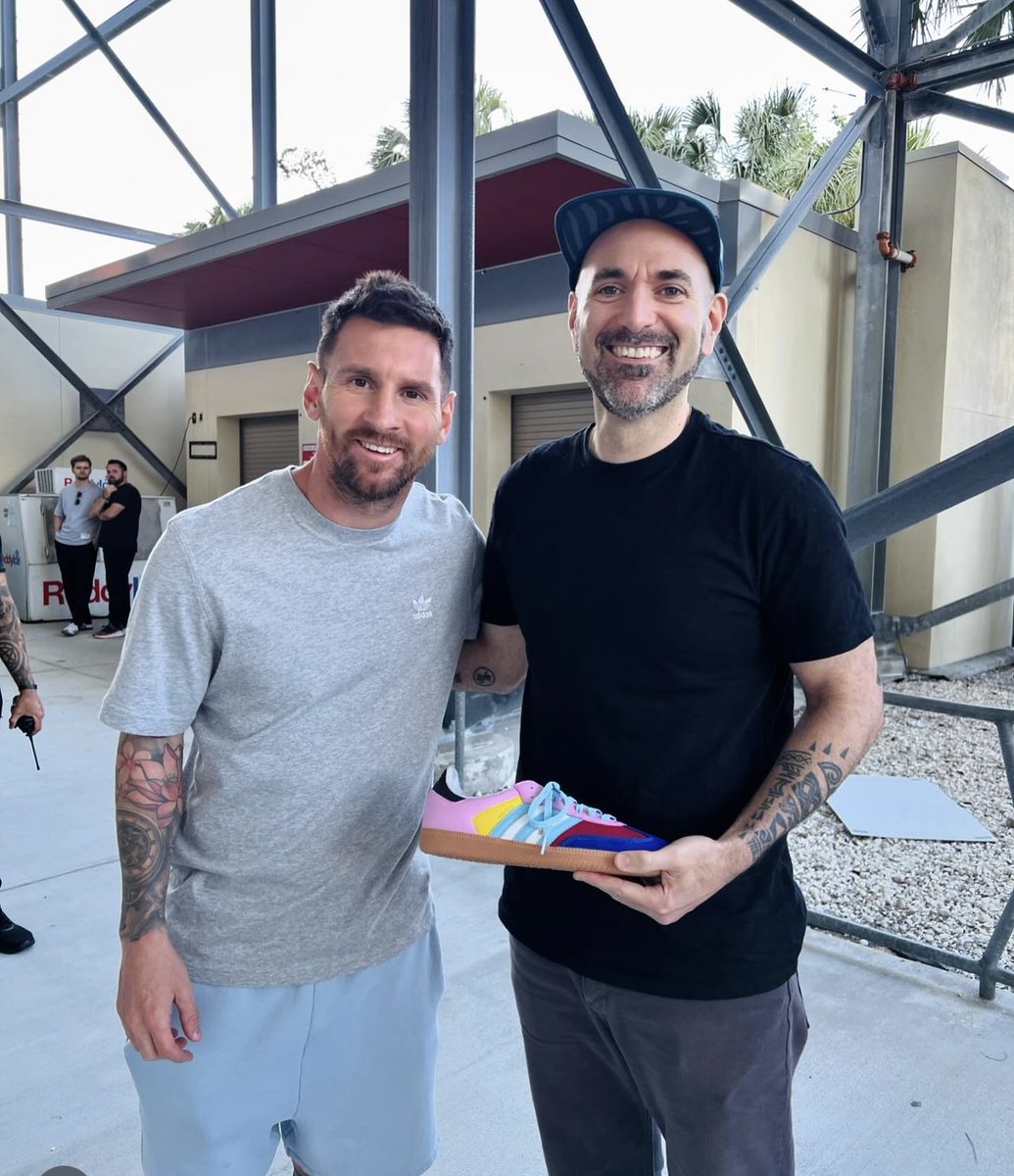 🔥 Behold the Adidas Samba Messi custom! Rocking the iconic Nike "What The" vibes influenced by colors from all of Messi's teams in his career. A tribute to greatness! Shoutout to the creators for this legendary mashup! 👟⚽️

🎨Soles Curated by: <a href="/stepkicks510/">stepkicks510</a>

#AdidasSamba #Messi