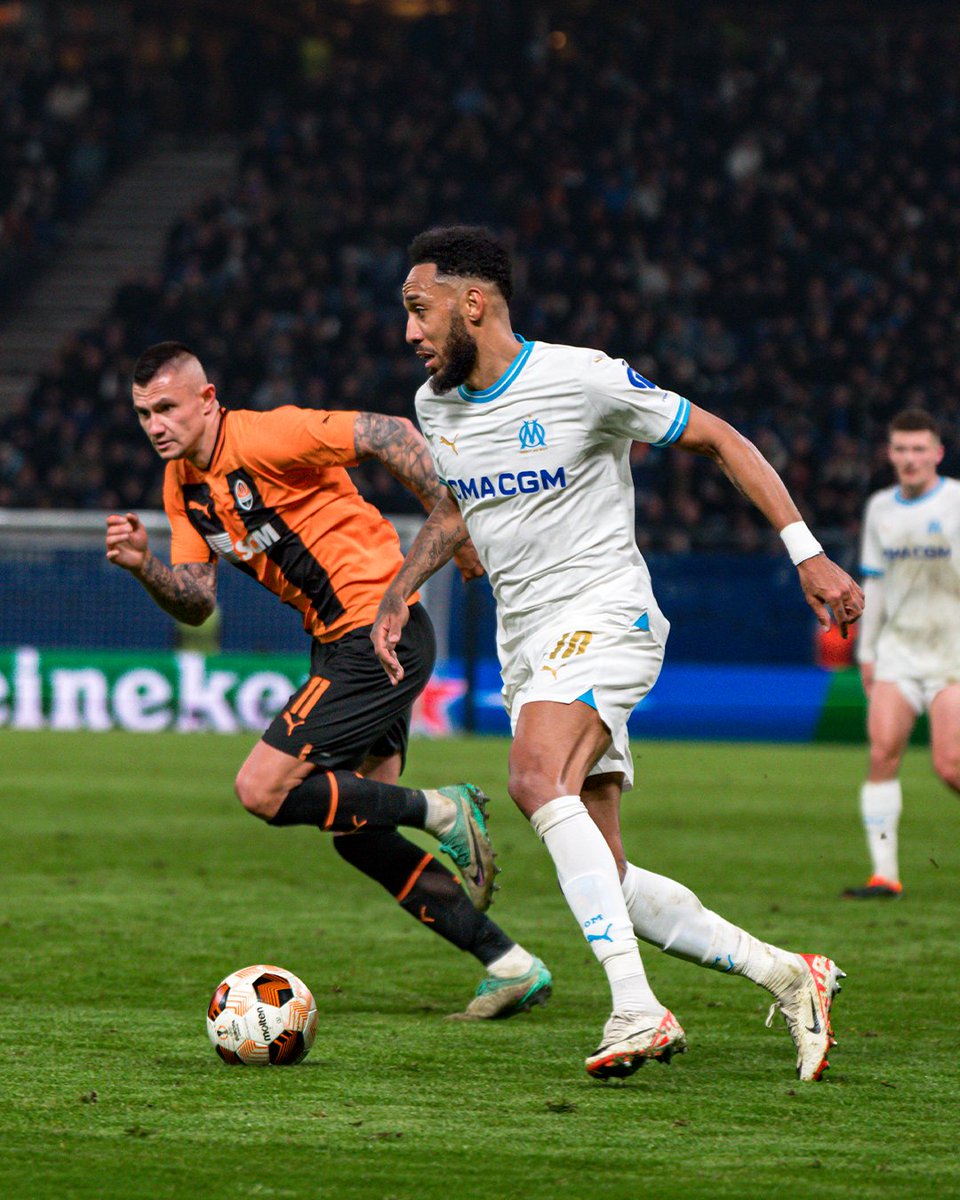 Pierre-Emerick Aubameyang devient 𝗰𝗼-𝗺𝗲𝗶𝗹𝗹𝗲𝘂𝗿 𝗯𝘂𝘁𝗲𝘂𝗿 𝗱𝗲 𝗹’𝗵𝗶𝘀𝘁𝗼𝗶𝗿𝗲 de l’<a href="/EuropaLeague/">UEFA Europa League</a> ! 🔥 🏆

📊 Auteur de son 3️⃣0️⃣ème but dans la compétition face au Shakhtar, notre attaquant 🇬🇦 a rejoint Falcao en tête du classement ! 👏

#ShakhtarOM