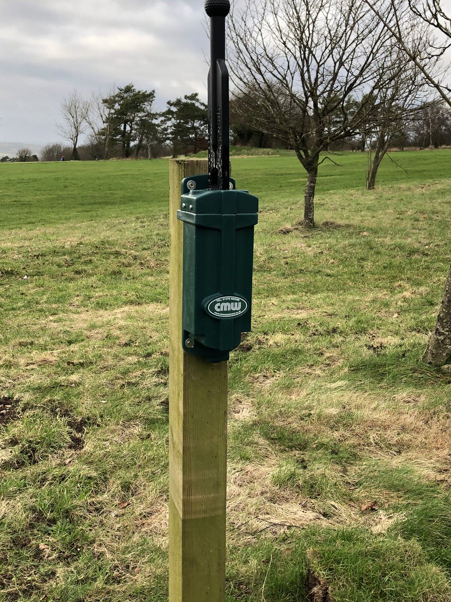 wotevernext's tweet photo. @Bigandroid67 @NorthWiltsGC it’s the small things, thanks for making the front tees a little cleaner on the 5th 😍 https://t.co/lFbfU8i17D