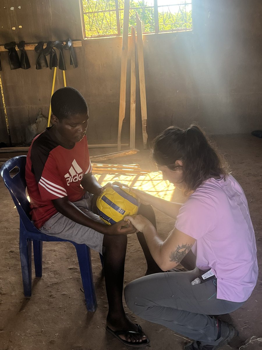 haurralde's tweet image. #fisioterapia en #Chimoio detección de casos, y equipo con #matrona #enfermera de nuestro puesto de socorro @ana_priede @gipsolidarioa @GPA_Grupo