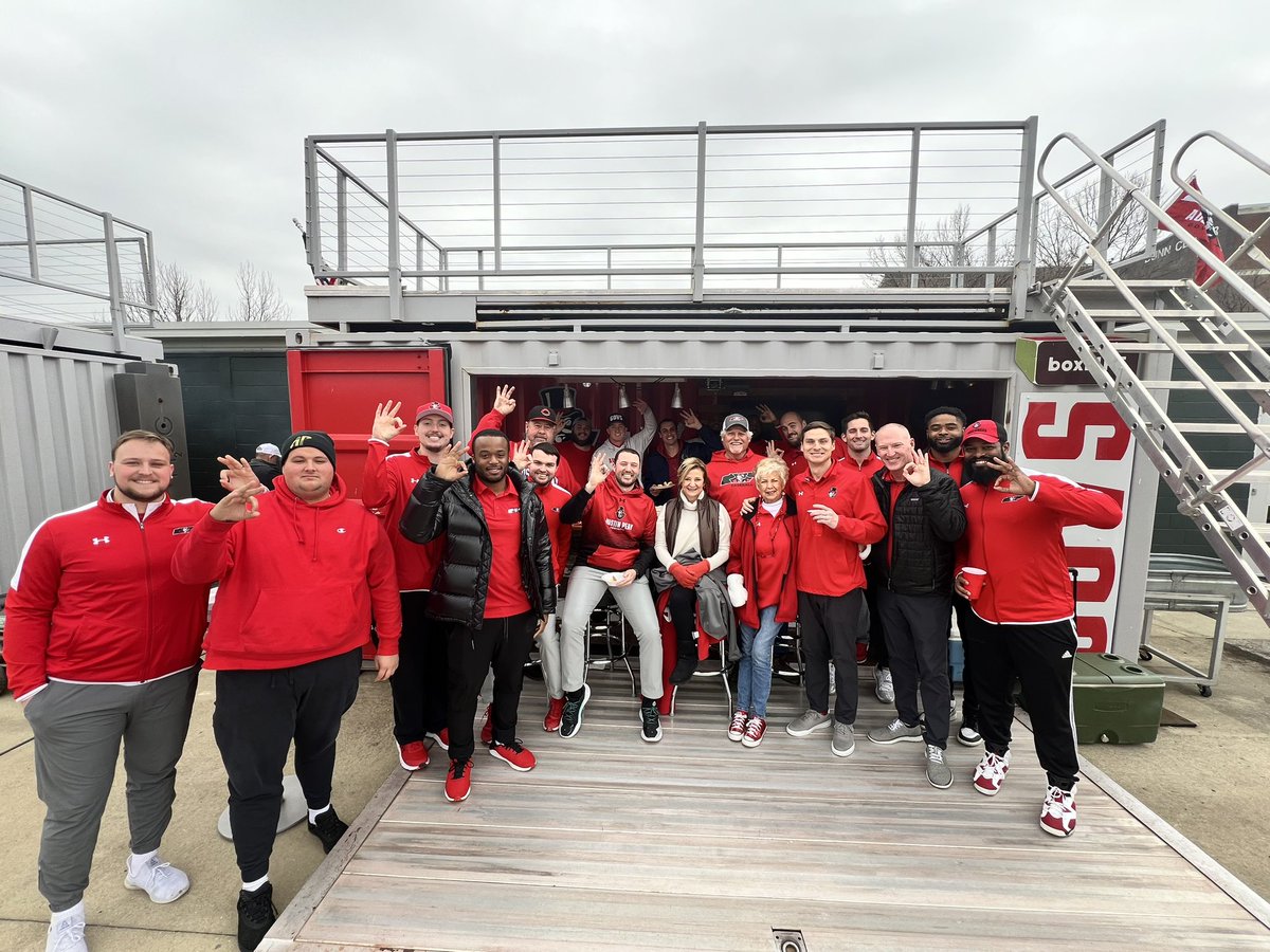 Having a blast supporting our baseball team with the best fan base in college athletics! #LetsGoPeay