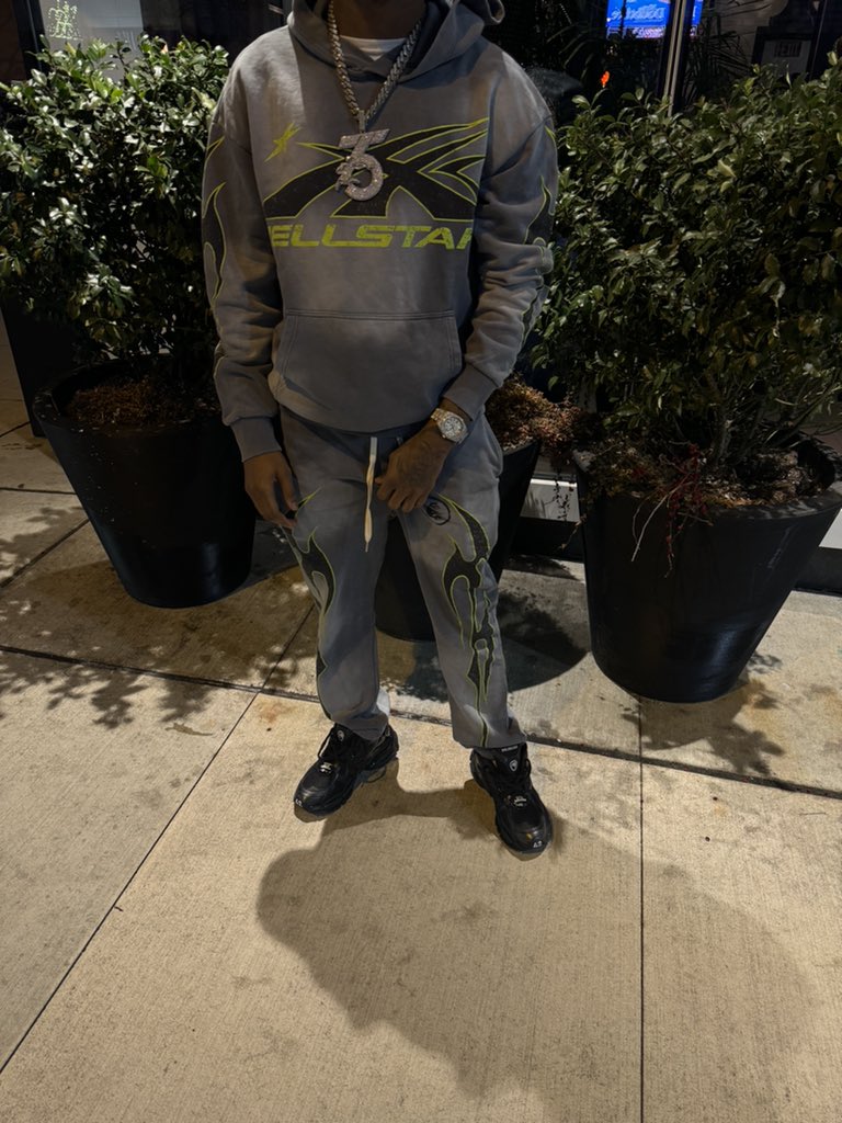 Fuckin me cause I got money ain’t gon get you the purse