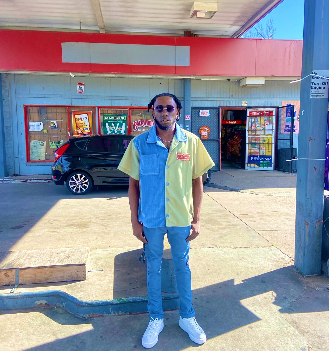 Tware1k's tweet image. Water and take care of my flowers, I just want them fresh when y’all finally decide to give em! 
EST. 2/16 ⛹🏽‍♂️💐 #CHOSEN1 #BORNDAY #FTF