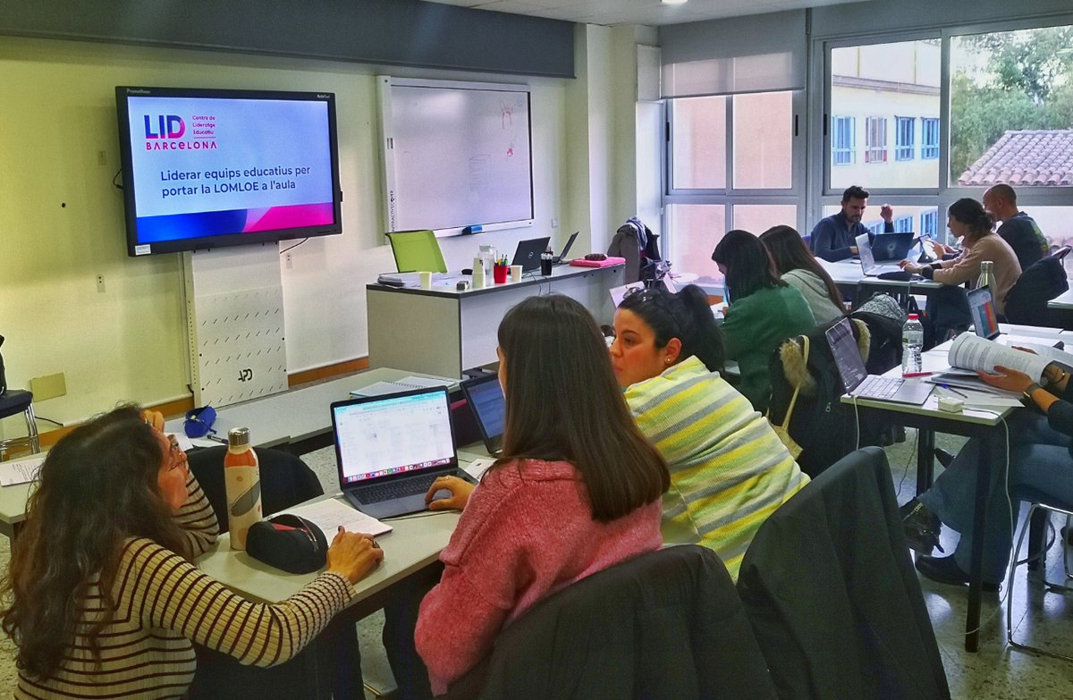 LID Barcelona - Centre de Lideratge Educatiu (@lid_barcelona) on Twitter photo He començat nou programa de formació: acompanyem equips directius a liderar, en els claustres, les oportunitats transformadores de la LOMLOE. Moltes sinergies i aprenentatges. Gràcies a la iniciativa de <a href="/formacio_FECC/">Formació FECC</a>
#LOMLOE #educació #lideratgepedagògic He començat nou programa de formació: acompanyem equips directius a liderar, en els claustres, les oportunitats transformadores de la LOMLOE. Moltes sinergies i aprenentatges. Gràcies a la iniciativa de <a href="/formacio_FECC/">Formació FECC</a>
#LOMLOE #educació #lideratgepedagògic