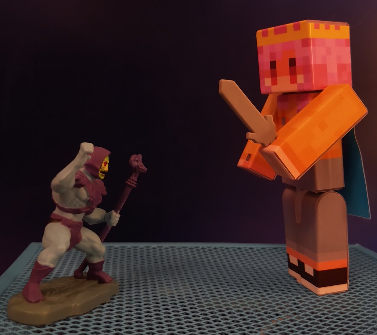 _Emmie_//🎗️ AlvariumSMP 🐝 tweet media