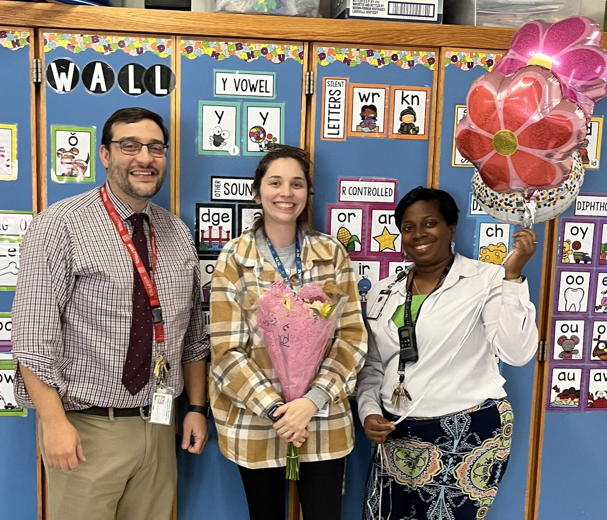 Meet Hillandale’s 23-24 Beginning Teacher of the Year, Ms. Jennifer Allen! Ms. Allen teaches first grade and is an inspiration to all! 🎉
<a href="/DPSLearning/">Lori McNulty</a> <a href="/AKAFerrell_EdD/">Dr. Kimberly Ferrell</a> <a href="/Hillandaledps/">Hillandale Elementary School</a>