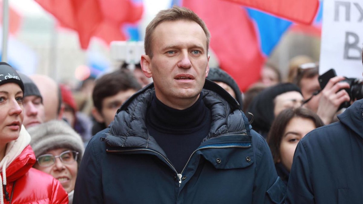 FiorellaIsabelM's tweet photo. Truth: Putin wasn’t threatened by Navalny, who was polling in single digits. Only reason he was jailed is because he worked with the US to try to overthrow the Russian government. Ukraine &amp; NATO benefit much more from a dead Navalny to blame on Putin,  given his recent successes. https://t.co/qIPSwmnW7U