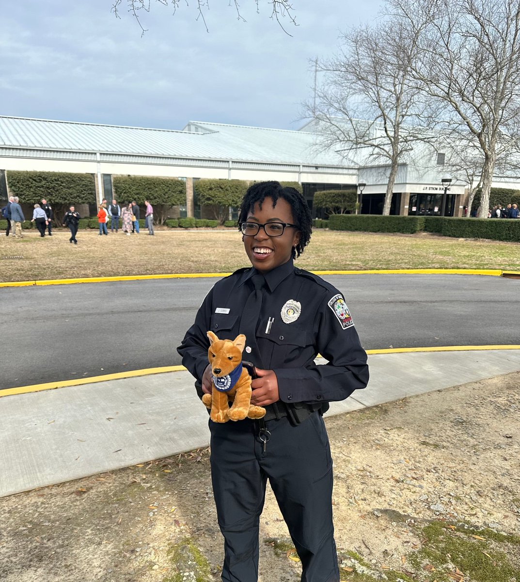 CofC_DPS's tweet photo. The College of Charleston Department of Public Safety would like to congratulate OFC. J. Gibbs for graduating from the South Carolina Criminal Justice Academy. Deputy Chief Myers and Captain Russell were in attendance to witness this great achievement! https://t.co/oY14zdHnAd
