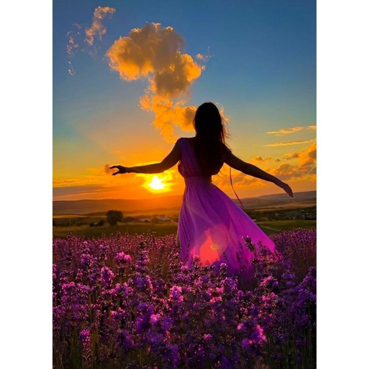 Non ho ricevuto due splendide ali in dono per portare pesi sull'anima (Marina Cvetaeva).

⭐️
Buona serata a tutti 🥂
⭐️