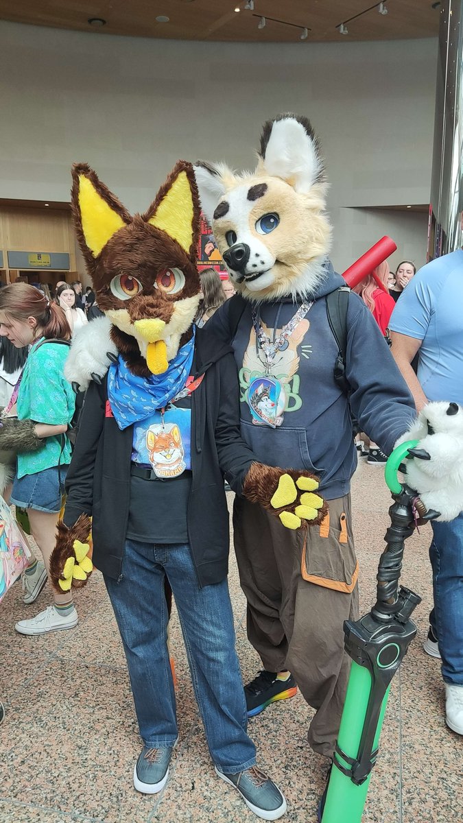 Vakama75G's tweet photo. It's #FursuitFriday
Here's somes📷 from #DublinComicCon #DDC23 #DublinComicCon23 https://t.co/w5178cKtij